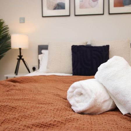 The Skyline - Luxury City Centre Flat With Designated Parking Cardiff Eksteriør billede