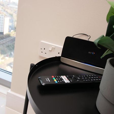 The Skyline - Luxury City Centre Flat With Designated Parking Cardiff Eksteriør billede