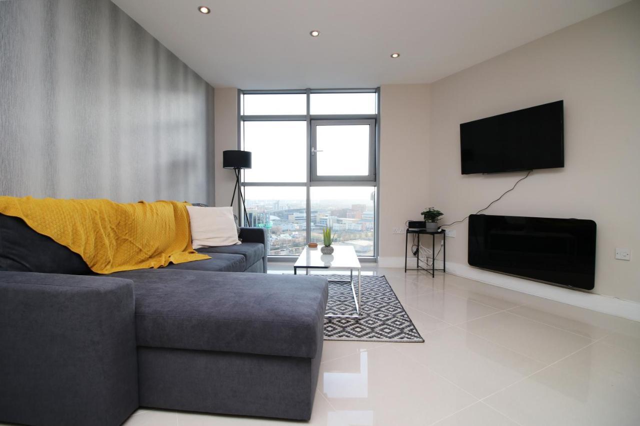The Skyline - Luxury City Centre Flat With Designated Parking Cardiff Eksteriør billede
