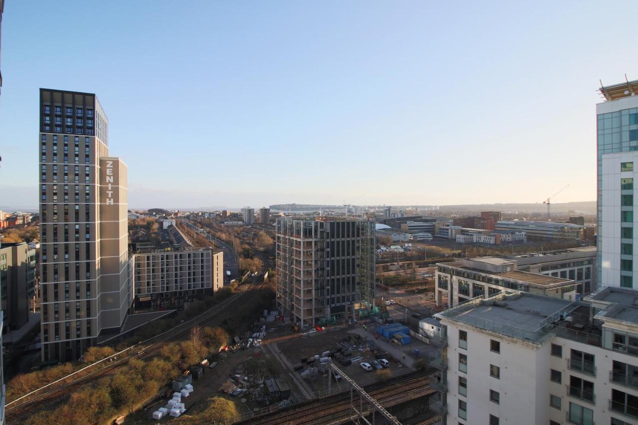 The Skyline - Luxury City Centre Flat With Designated Parking Cardiff Eksteriør billede