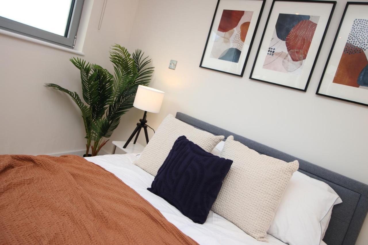 The Skyline - Luxury City Centre Flat With Designated Parking Cardiff Eksteriør billede