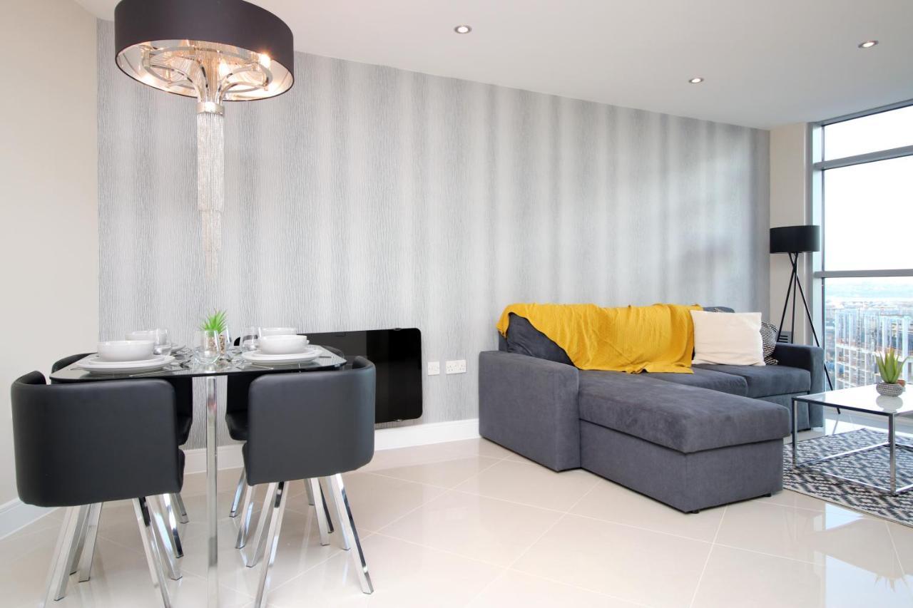 The Skyline - Luxury City Centre Flat With Designated Parking Cardiff Eksteriør billede
