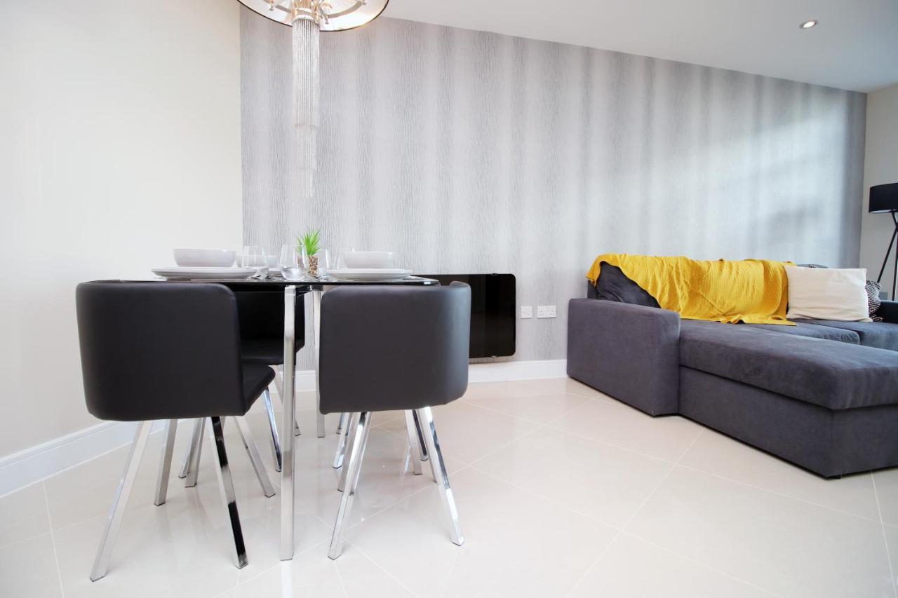 The Skyline - Luxury City Centre Flat With Designated Parking Cardiff Eksteriør billede