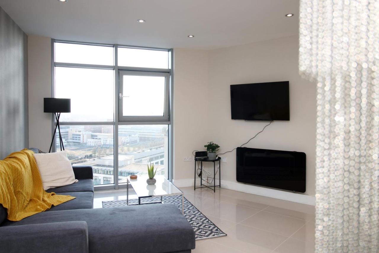 The Skyline - Luxury City Centre Flat With Designated Parking Cardiff Eksteriør billede