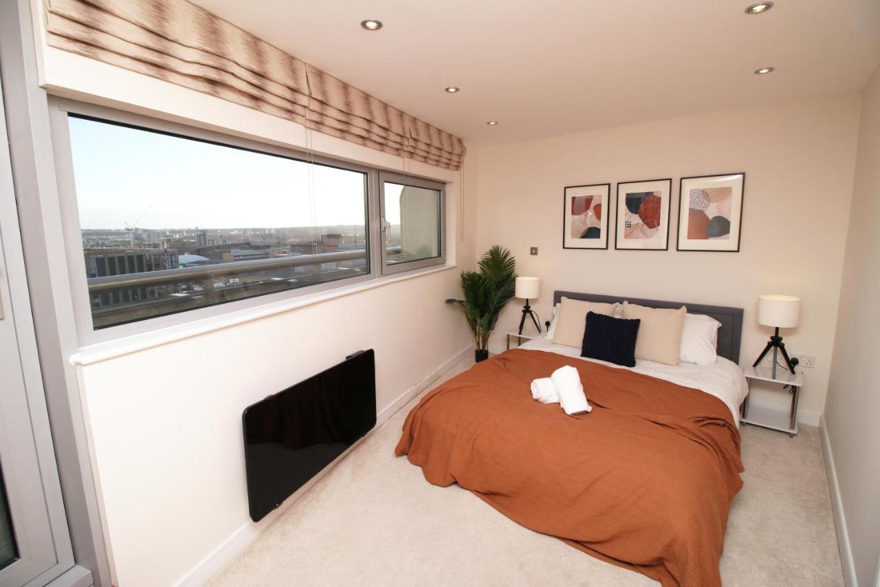 The Skyline - Luxury City Centre Flat With Designated Parking Cardiff Eksteriør billede