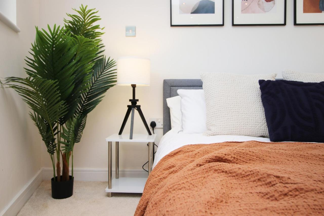 The Skyline - Luxury City Centre Flat With Designated Parking Cardiff Eksteriør billede