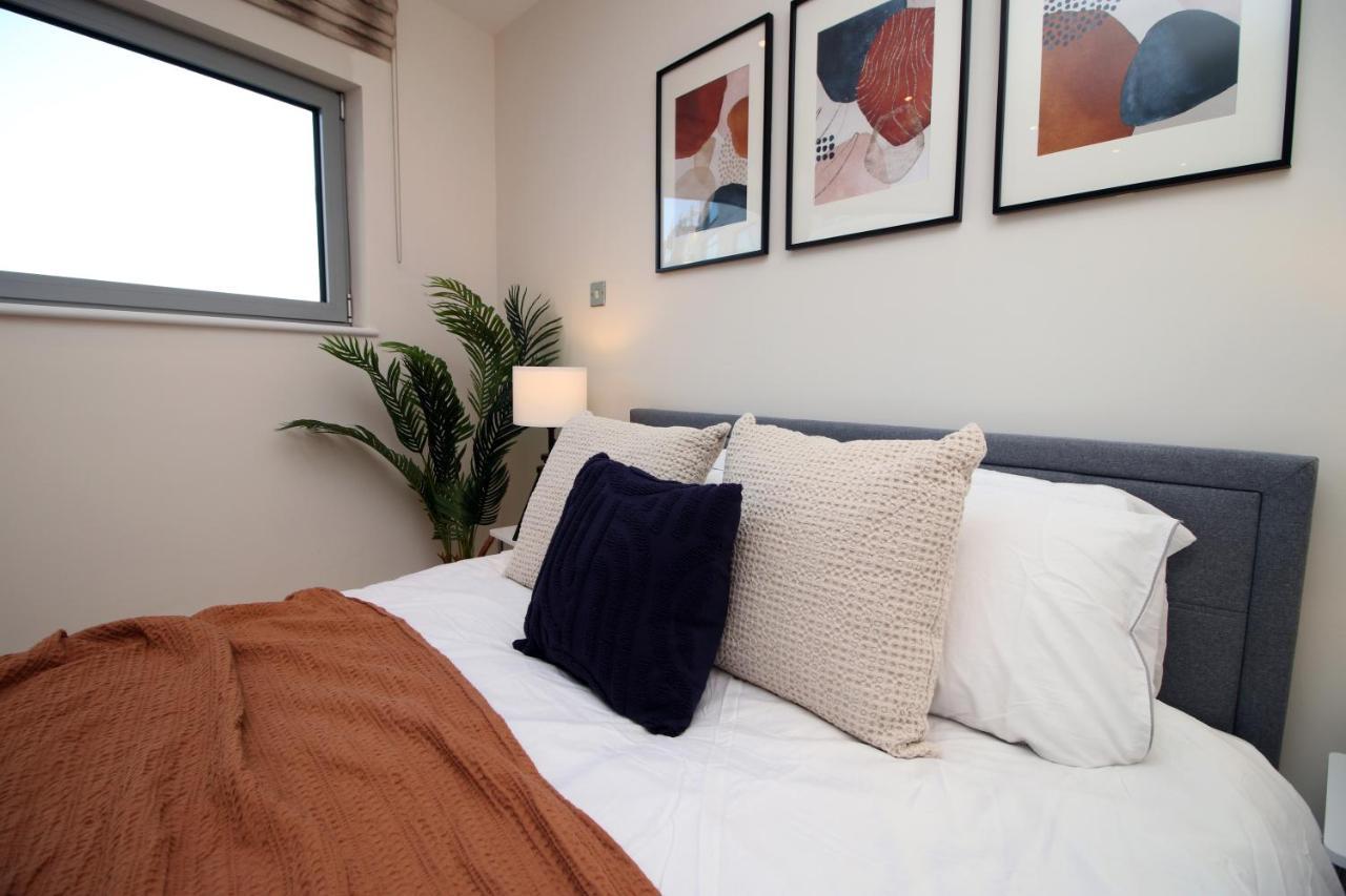The Skyline - Luxury City Centre Flat With Designated Parking Cardiff Eksteriør billede