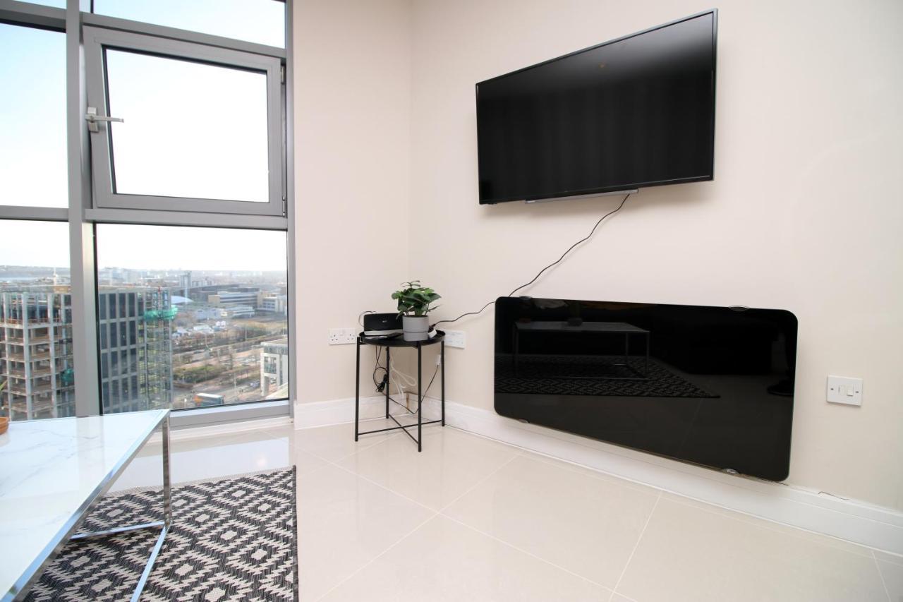 The Skyline - Luxury City Centre Flat With Designated Parking Cardiff Eksteriør billede