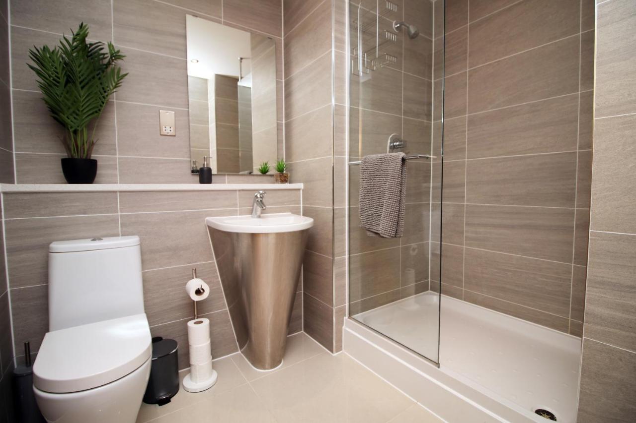 The Skyline - Luxury City Centre Flat With Designated Parking Cardiff Eksteriør billede